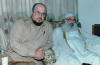 مع والده الشيخ أسعد التميمي