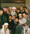 في بيته مع المجاهدين الجزائريين - 1990